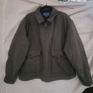 Pendleton wool jacket. Thinsulate lined size XXL no stains or rips. Like new..